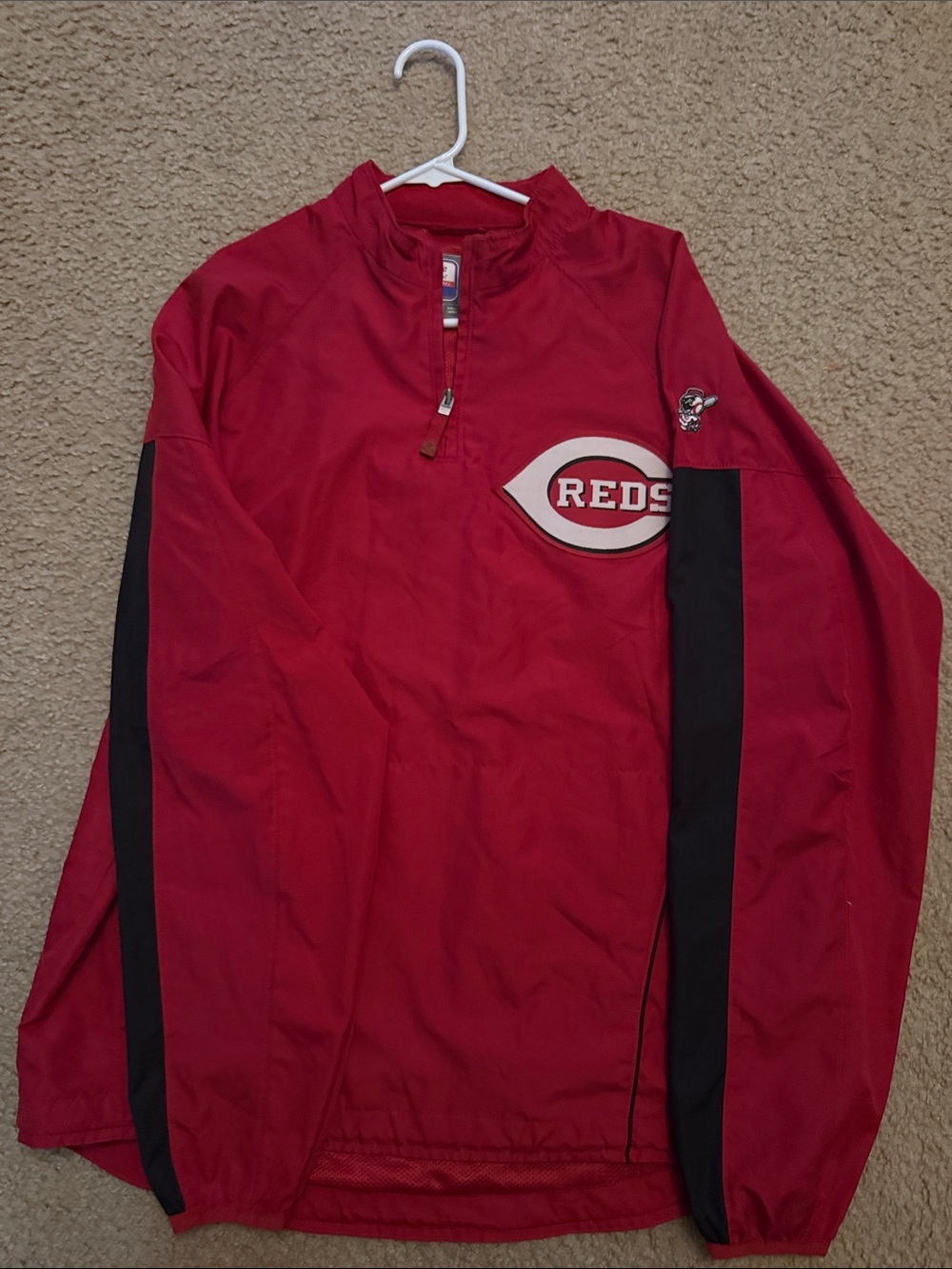 Cincinnati Reds Majestic pullover Jacket